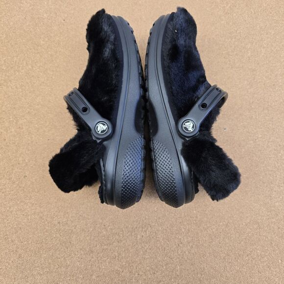 Crocs Clog Women's 7 Black Classic Fur Sure Shearling Fur Lined Slip-On (S2) - Picture 5 of 9
